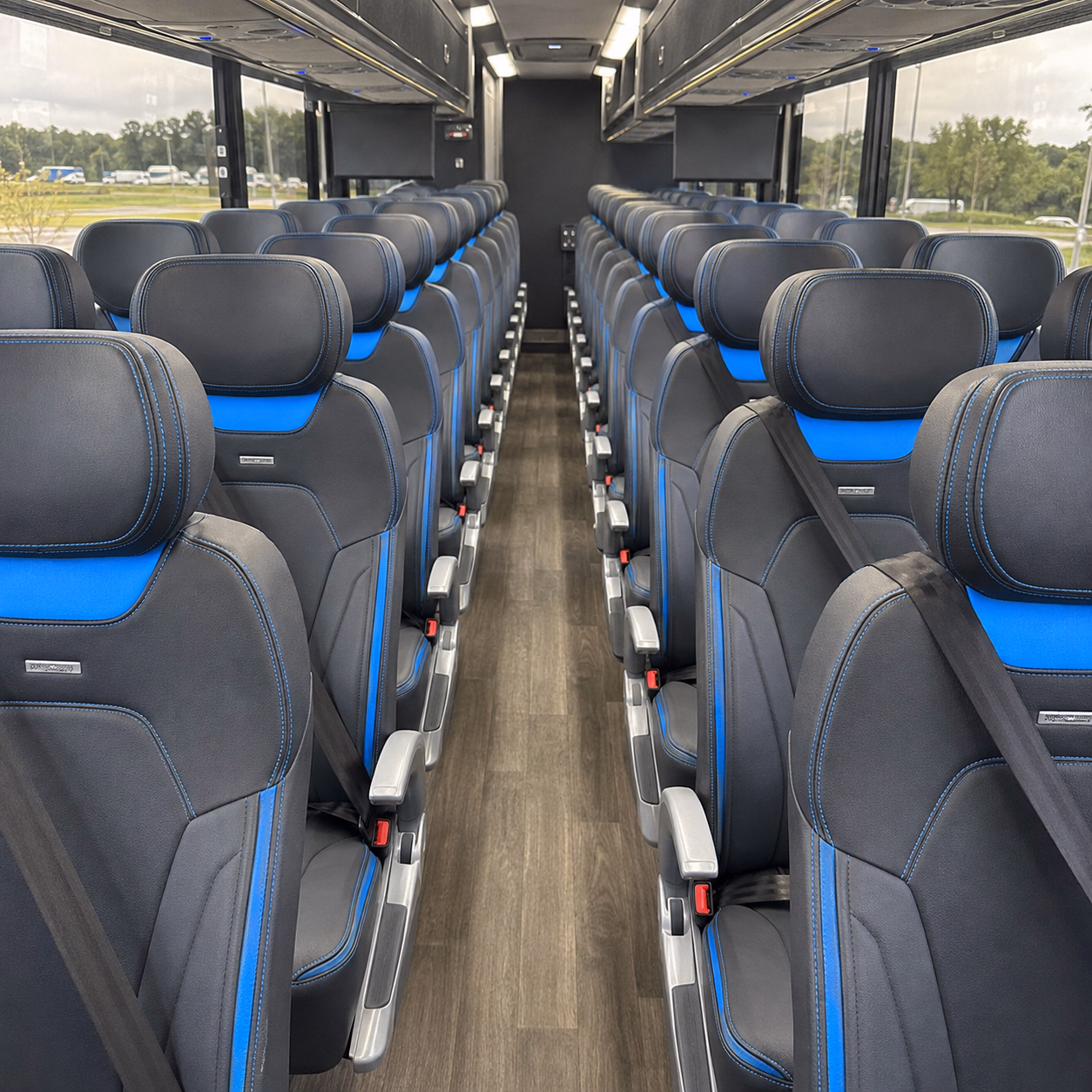guest shuttles to blu brasserie and wedding venues around mcallen